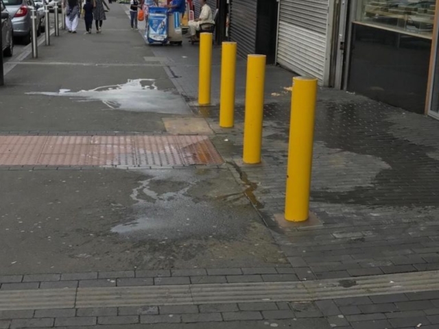 fixed bollards