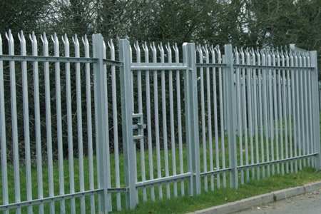 Palisade Fencing Installers