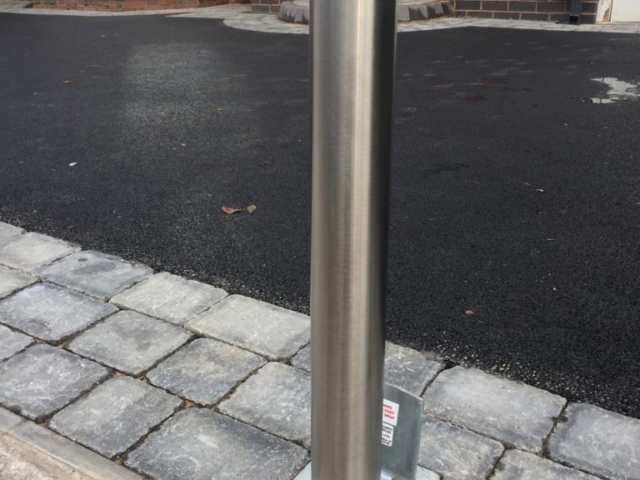 Extra Heavy Duty Anti-Ram Bollard