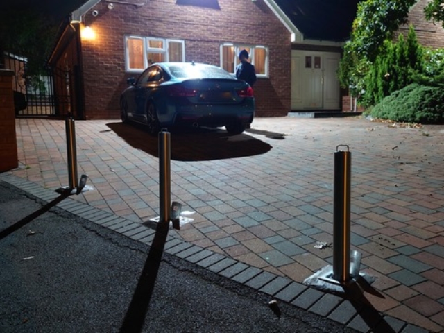 telescopic bollards